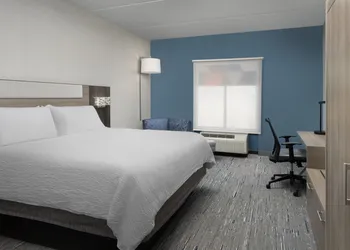 Holiday Inn Express & Suites Knoxville-Clinton by IHG hotel thumbnail 4