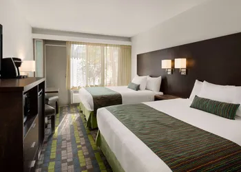 Days Inn by Wyndham Victoria Airport Sidney hotel thumbnail 6