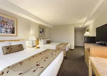 Days Inn by Wyndham Victoria Airport Sidney hotel thumbnail 7