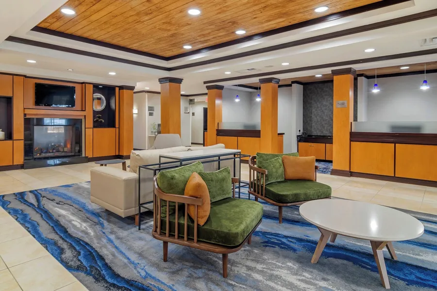 Fairfield Inn & Suites by Marriott Commerce hotel detail image 2
