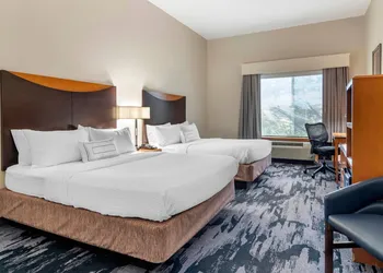 Fairfield Inn & Suites by Marriott Commerce hotel thumbnail 5