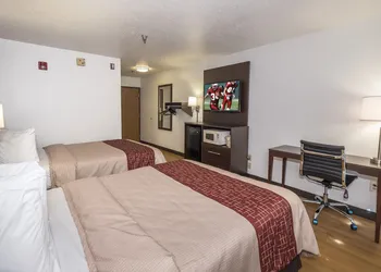 Red Roof Inn Columbus - Hebron hotel thumbnail 4