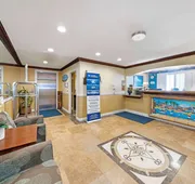 Best Western Harbour Inn & Suites Huntington - Sunset Beach hotel detail image 3