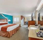 Best Western Harbour Inn & Suites Huntington - Sunset Beach hotel detail image 7