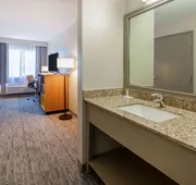 Days Inn by Wyndham Sturtevant / Racine / Mount Pleasant hotel detail image 7