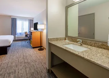 Days Inn by Wyndham Sturtevant / Racine / Mount Pleasant hotel thumbnail 7