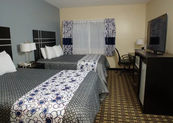 Dutch Inn and Suites hotel thumbnail 4