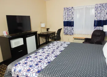Dutch Inn and Suites hotel thumbnail 8