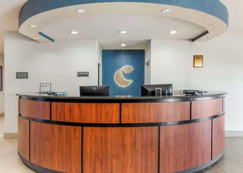 Comfort Suites Whitsett - Greensboro East hotel thumbnail 2