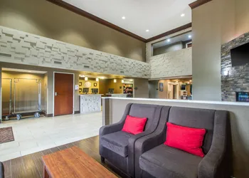 Comfort Suites Danville hotel thumbnail 3