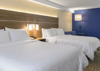 Holiday Inn Express & Suites North Bay by IHG hotel thumbnail 8