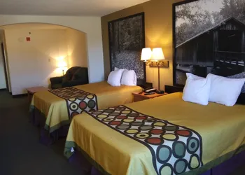 Super 8 by Wyndham Columbia East hotel thumbnail 7