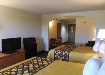 Super 8 by Wyndham Columbia East hotel thumbnail 4