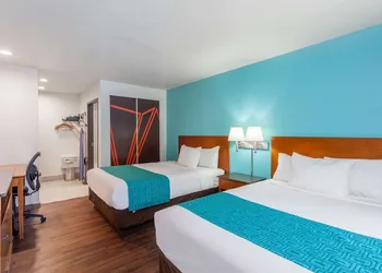 Howard Johnson by Wyndham National City/San Diego South hotel thumbnail 4