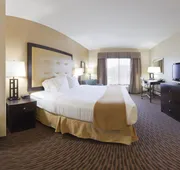 Holiday Inn Express Hotel & Suites CORDELE NORTH by IHG hotel detail image 5