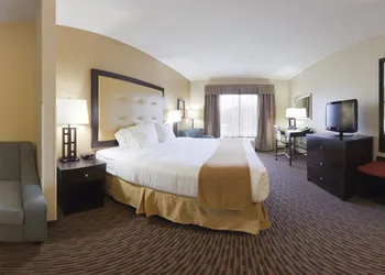 Holiday Inn Express Hotel & Suites CORDELE NORTH by IHG hotel thumbnail 5