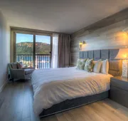 Oceanfront Suites at Cowichan Bay hotel detail image 3