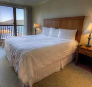 Oceanfront Suites at Cowichan Bay hotel detail image 4