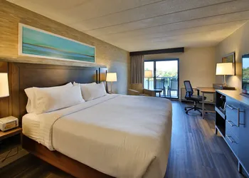 Holiday Inn Peterborough-Waterfront, ON by IHG hotel thumbnail 2