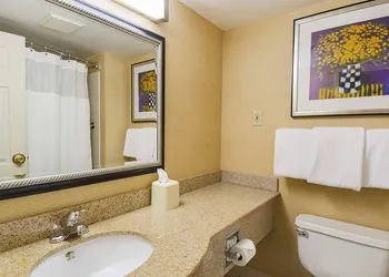 Quality Inn Boston - Revere hotel thumbnail 8