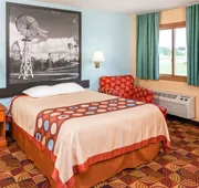 Super 8 by Wyndham Shipshewana hotel detail image 3