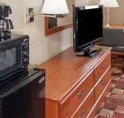 Super 8 by Wyndham Shipshewana hotel detail image 5