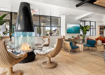 The Pierside Santa Monica hotel thumbnail 2
