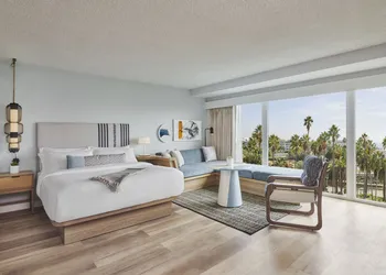 The Pierside Santa Monica hotel thumbnail 8