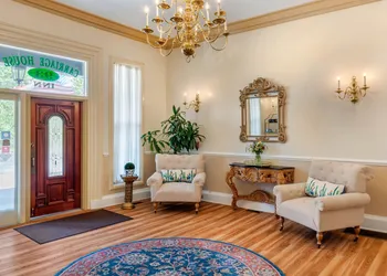 The Carriage House Inn Newport hotel thumbnail 3