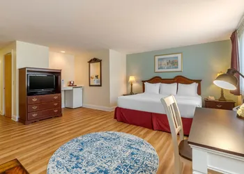 The Carriage House Inn Newport hotel thumbnail 6