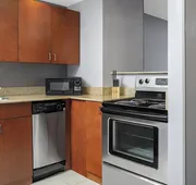 Courtyard by Marriott Long Island MacArthur Airport hotel detail image 7