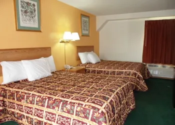 Rodeway Inn & Suites Austin I-90 hotel thumbnail 8