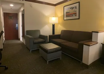 Holiday Inn Express & Suites Charleston - Northwoods by IHG hotel thumbnail 6