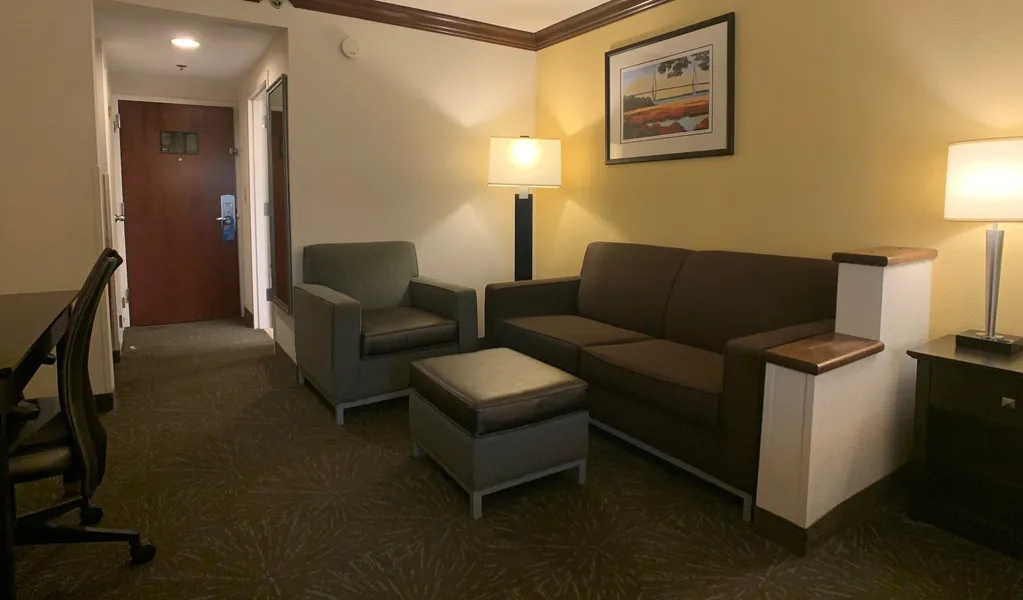 Holiday Inn Express & Suites Charleston - Northwoods by IHG hotel detail image 6