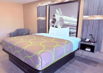 Express Inn & Suites Houston Katy hotel thumbnail 5