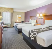 La Quinta Inn & Suites by Wyndham Gainesville hotel detail image 4