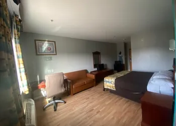 Tropicana Inn and Suites hotel thumbnail 4