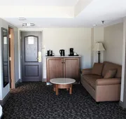 The Royal Anne Hotel hotel detail image 4