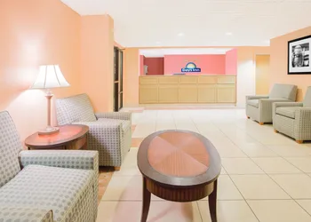 Days Inn by Wyndham Hattiesburg MS hotel thumbnail 2