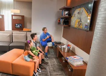 Courtyard by Marriott Canton hotel thumbnail 4