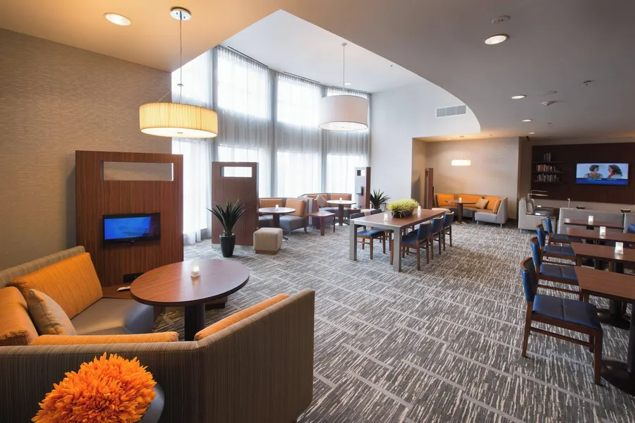 Courtyard by Marriott Canton hotel detail image 6