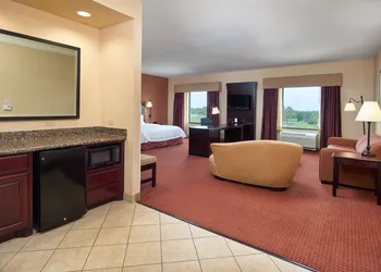Hampton Inn & Suites Austin South/Buda hotel thumbnail 5