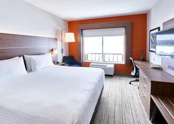 Holiday Inn Express Hotel & Suites Airport Dieppe by IHG hotel thumbnail 7