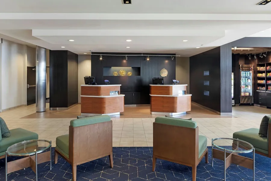 Courtyard by Marriott Long Beach Airport hotel detail image 2