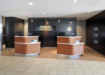 Courtyard by Marriott Long Beach Airport hotel thumbnail 3