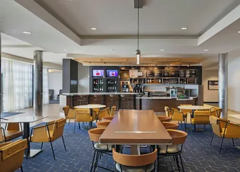 Courtyard by Marriott Long Beach Airport hotel thumbnail 7
