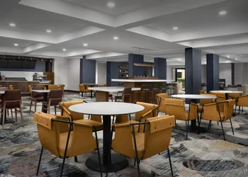 Courtyard by Marriott Dallas Addison/Quorum Drive hotel thumbnail 3