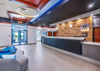 Quality Inn & Suites Levis hotel thumbnail 4