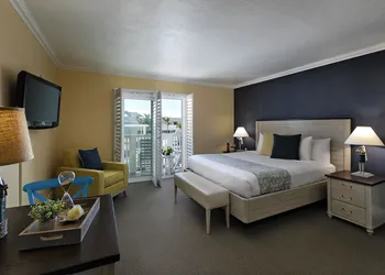Pismo Lighthouse Suites hotel thumbnail 4