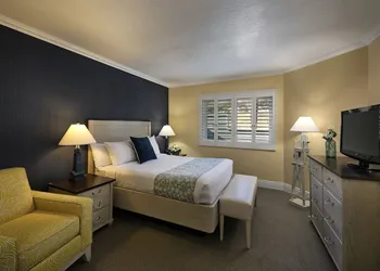Pismo Lighthouse Suites hotel thumbnail 6
